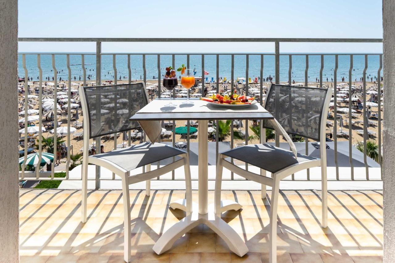Hotel Delaville Frontemare Lido di Jesolo Eksteriør billede